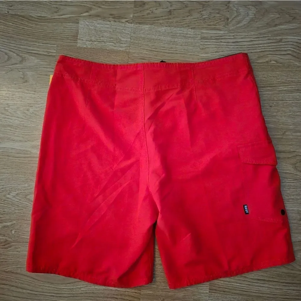 Reef Lucas 4 Shortie Boardshorts Sz 32